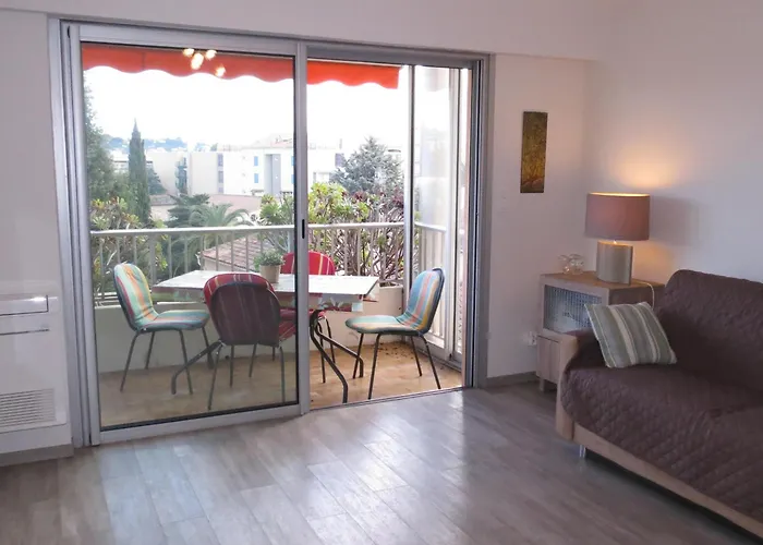 2p Climatisé Avec Parking, Piscine, Proche Plages Et Commerces à - Fr-1-780-63 Appartamento