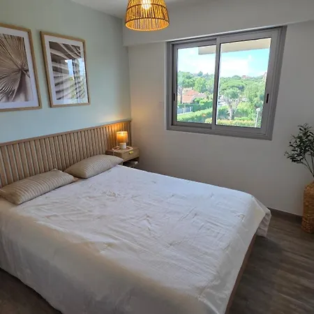 Lejlighed 2 Pieces Climatise Avec Parking Et Piscine A - Fr-1-780-63 Sainte-Maxime