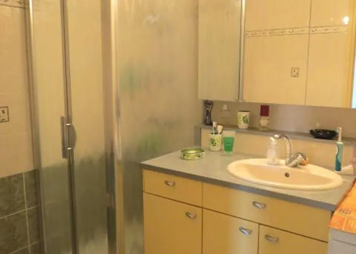 Daire 2 Pieces Climatise Avec Parking Et Piscine A - Fr-1-780-63 *